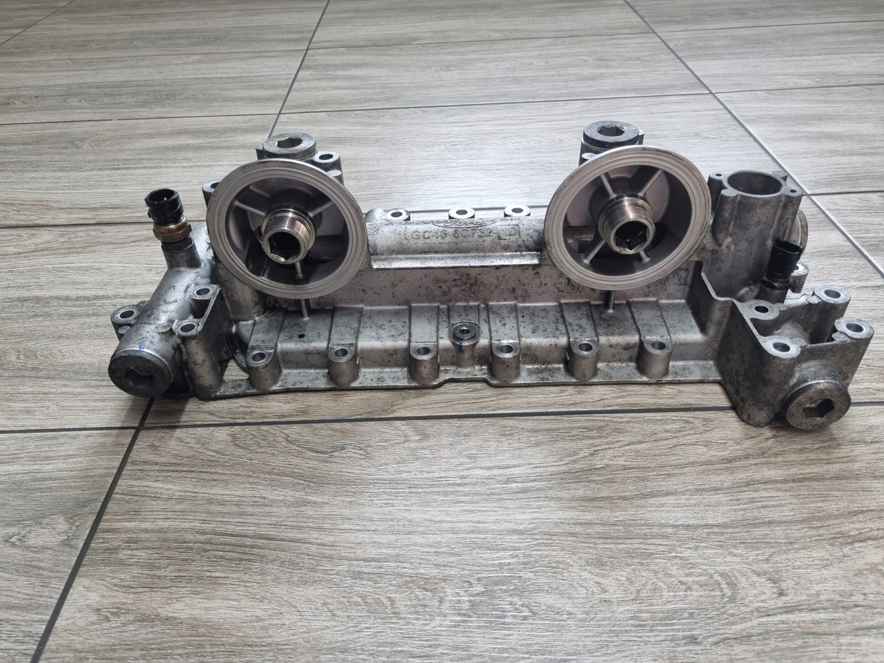 FORD PODSTAWA FILTRÓW OLEJU FORD F-MAX 500 GC46 6C732 AD - Filtro de aceite para Camión: foto 2 FORD PODSTAWA FILTRÓW OLEJU FORD F-MAX 500 GC46 6C732 AD - Filtro de aceite para Camión: foto 2