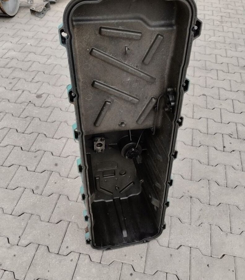 MISA MISKA OLEJOWA SILNIKA VOLVO FM 9 D9B 20490029 - Cárter de aceite para Camión: foto 1 MISA MISKA OLEJOWA SILNIKA VOLVO FM 9 D9B 20490029 - Cárter de aceite para Camión: foto 1