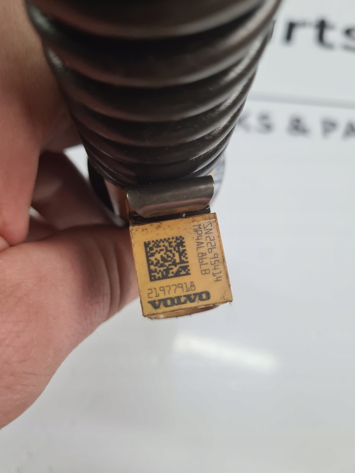 POMPOWTRYSKIWACZE RENAULT GAMA T C K RANGE VOLVO FH 4 FM 4 21977918 - Inyector: foto 2 POMPOWTRYSKIWACZE RENAULT GAMA T C K RANGE VOLVO FH 4 FM 4 21977918 - Inyector: foto 2