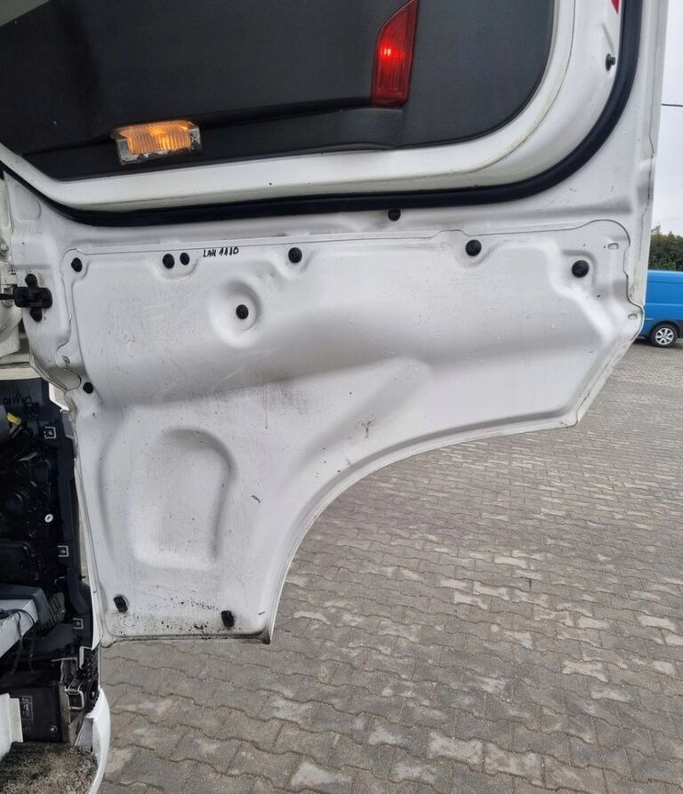 PRZEDŁUŻENIE DRZWI PRAWE OSŁONA VOLVO FH 4 FH 16 EURO 6 1110 Volvo FH 4 FH 16 EURO 6 1110 Volvo VOLVO FH 4 FH 16 EURO 6 1110 - Puerta y piezas para Camión: foto 2 PRZEDŁUŻENIE DRZWI PRAWE OSŁONA VOLVO FH 4 FH 16 EURO 6 1110 Volvo FH 4 FH 16 EURO 6 1110 Volvo VOLVO FH 4 FH 16 EURO 6 1110 - Puerta y piezas para Camión: foto 2