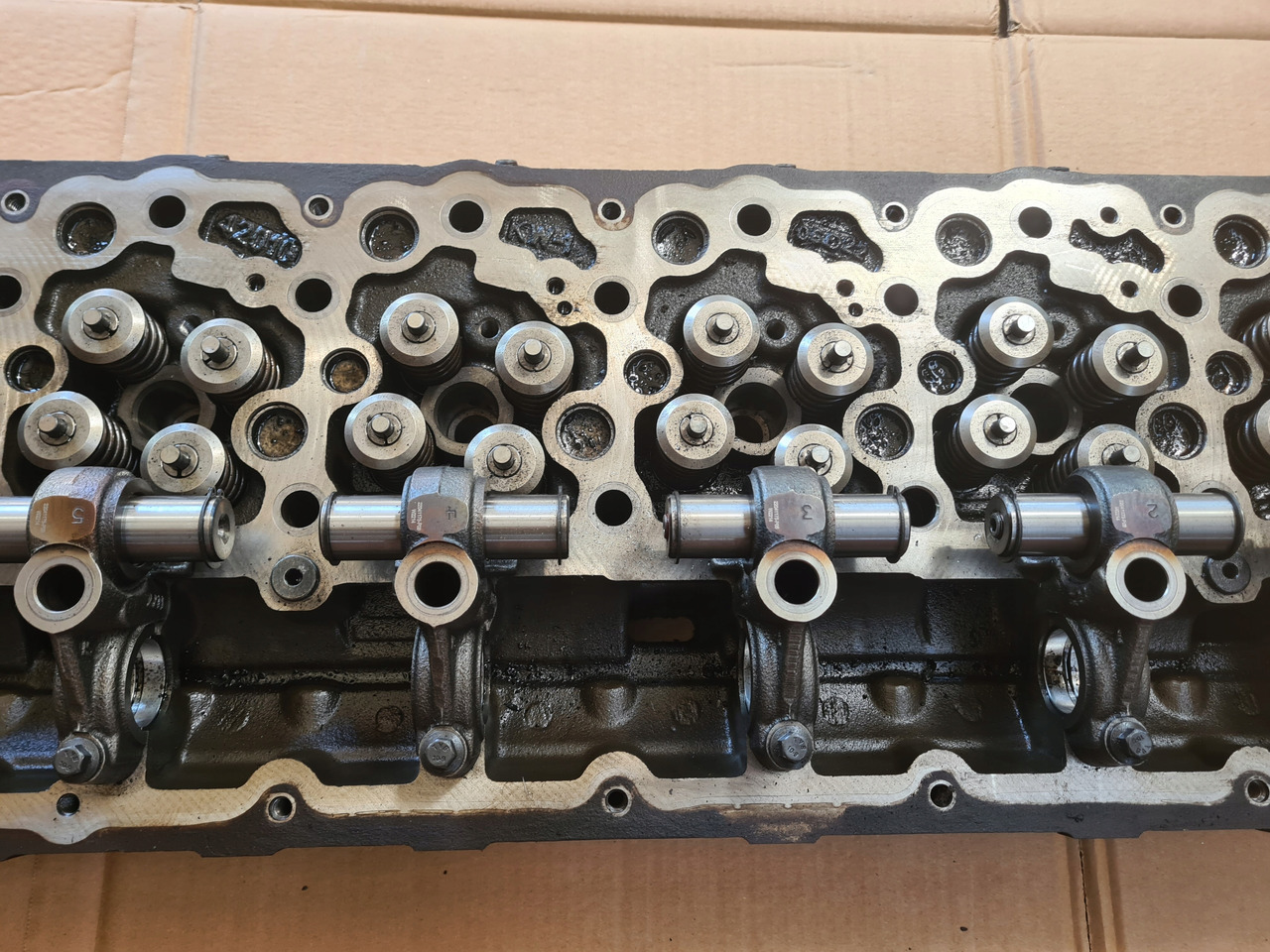 RENAULT GŁOWICA SILNIKA RENAULT GAMA D WIDE DTI 8 VOLVO FL FE D8K - Cabezal de bloque: foto 4 RENAULT GŁOWICA SILNIKA RENAULT GAMA D WIDE DTI 8 VOLVO FL FE D8K - Cabezal de bloque: foto 4