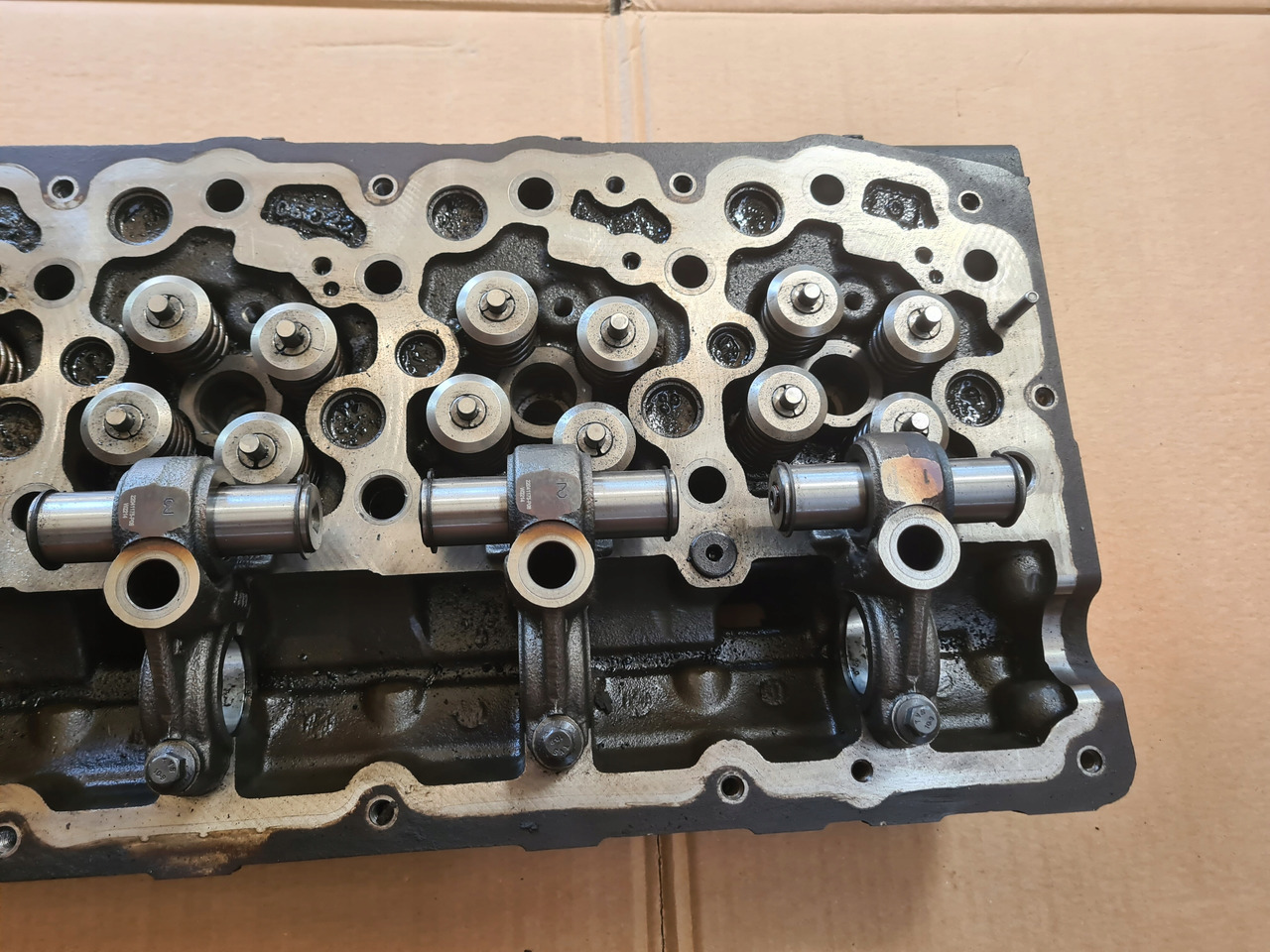 RENAULT GŁOWICA SILNIKA RENAULT GAMA D WIDE DTI 8 VOLVO FL FE D8K - Cabezal de bloque: foto 5 RENAULT GŁOWICA SILNIKA RENAULT GAMA D WIDE DTI 8 VOLVO FL FE D8K - Cabezal de bloque: foto 5
