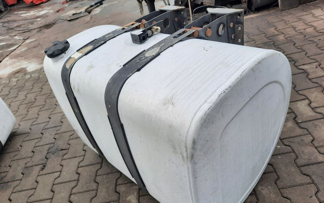 Renault ZBIORNIK PALIWA RENAULT GAMA RANGE T 100/70/70 20503505 - Depósito de combustible para Camión: foto 1 Renault ZBIORNIK PALIWA RENAULT GAMA RANGE T 100/70/70 20503505 - Depósito de combustible para Camión: foto 1