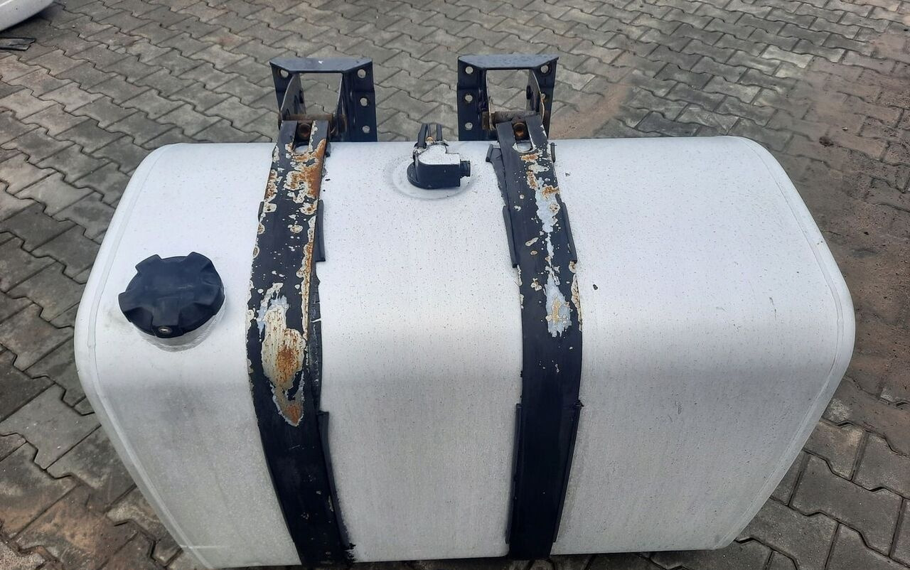 Renault ZBIORNIK PALIWA RENAULT GAMA RANGE T 100/70/70 20503505 - Depósito de combustible para Camión: foto 1 Renault ZBIORNIK PALIWA RENAULT GAMA RANGE T 100/70/70 20503505 - Depósito de combustible para Camión: foto 1