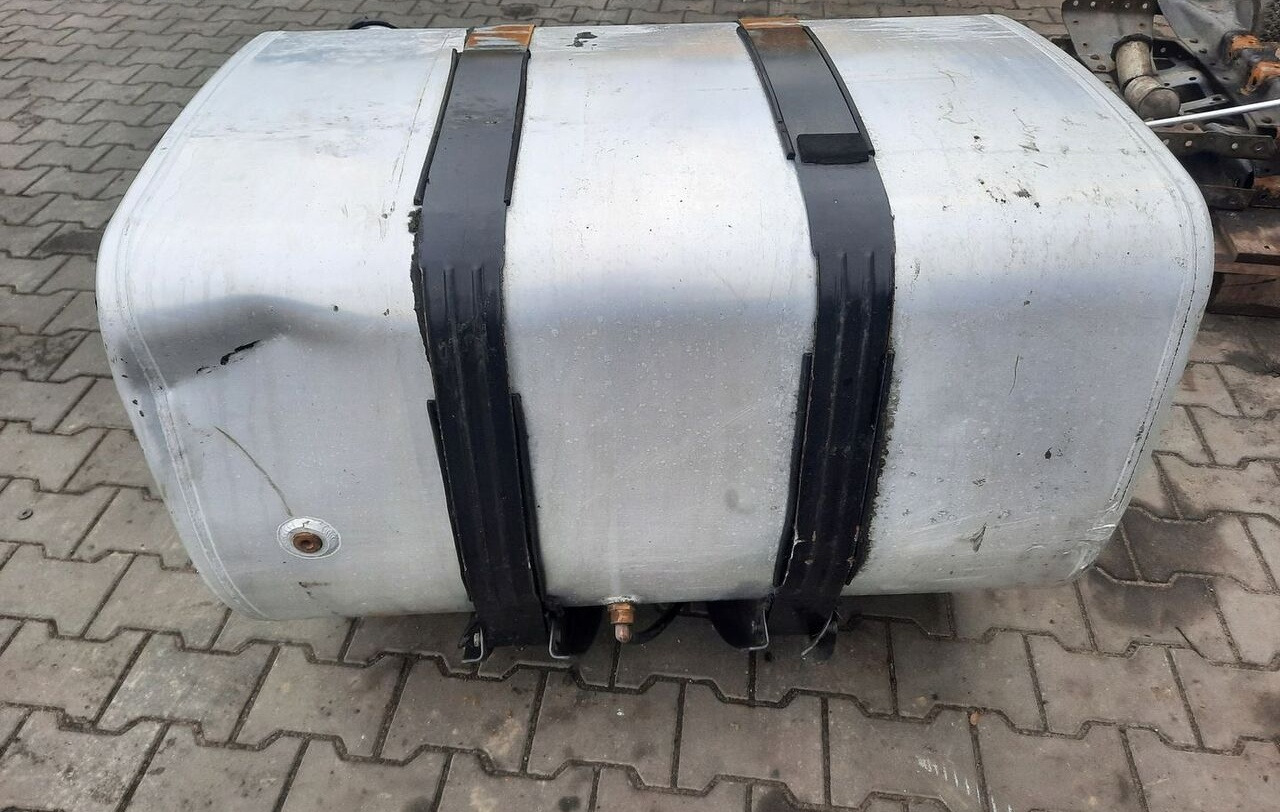 Renault ZBIORNIK PALIWA RENAULT GAMA T RANGE 100/70/70 21655306 - Depósito de combustible para Camión: foto 1 Renault ZBIORNIK PALIWA RENAULT GAMA T RANGE 100/70/70 21655306 - Depósito de combustible para Camión: foto 1