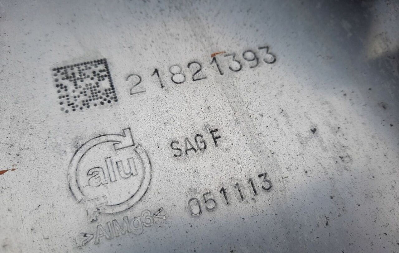 Renault ZBIORNIK PALIWA RENAULT GAMA T RANGE 100/70/70 21821393 - Depósito de combustible para Camión: foto 2 Renault ZBIORNIK PALIWA RENAULT GAMA T RANGE 100/70/70 21821393 - Depósito de combustible para Camión: foto 2