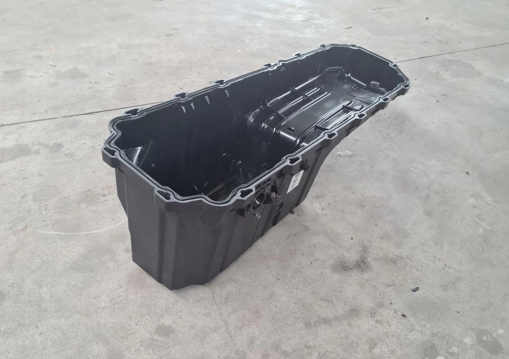 VOLVO FH 16 D16K EURO 6 23560651 - Cárter de aceite: foto 2 VOLVO FH 16 D16K EURO 6 23560651 - Cárter de aceite: foto 2