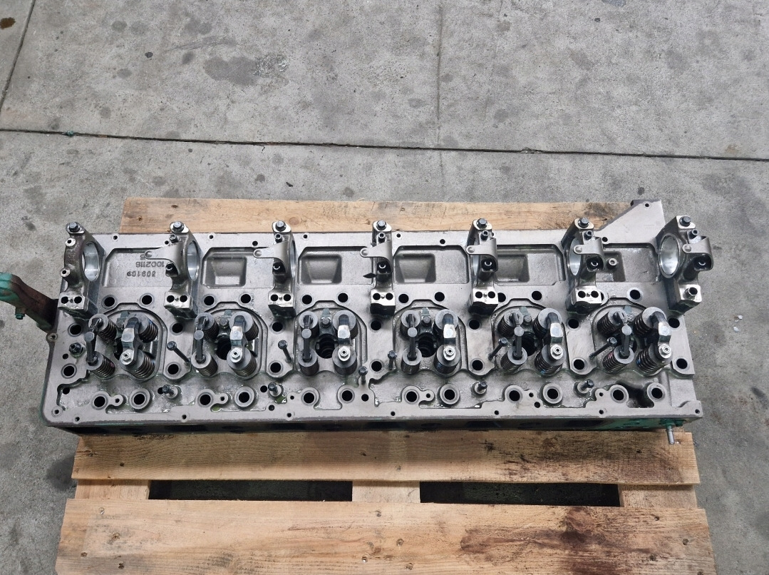 VOLVO GŁOWICA SILNIKA VOLVO FH 16 D16K EURO 6 22184000 154511429 - Cabezal de bloque para Camión: foto 1 VOLVO GŁOWICA SILNIKA VOLVO FH 16 D16K EURO 6 22184000 154511429 - Cabezal de bloque para Camión: foto 1