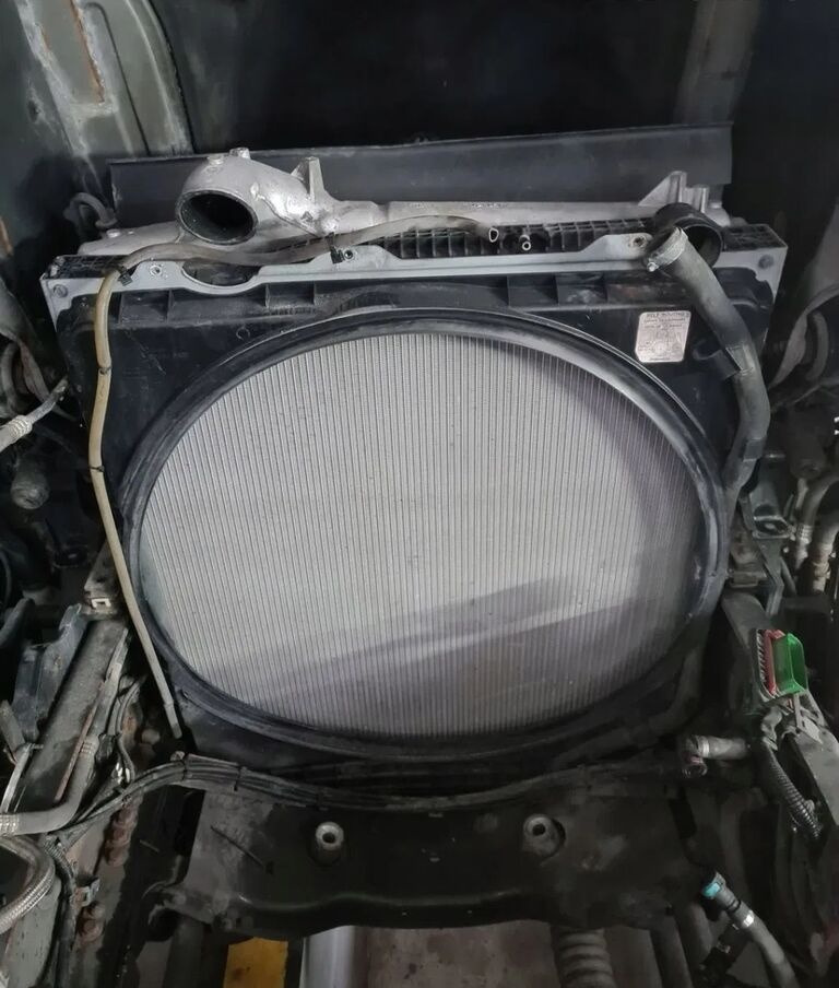 VOLVO KOMPLET CHŁODNIC FH 16 EURO 6 D16K - Radiador para Camión: foto 1 VOLVO KOMPLET CHŁODNIC FH 16 EURO 6 D16K - Radiador para Camión: foto 1