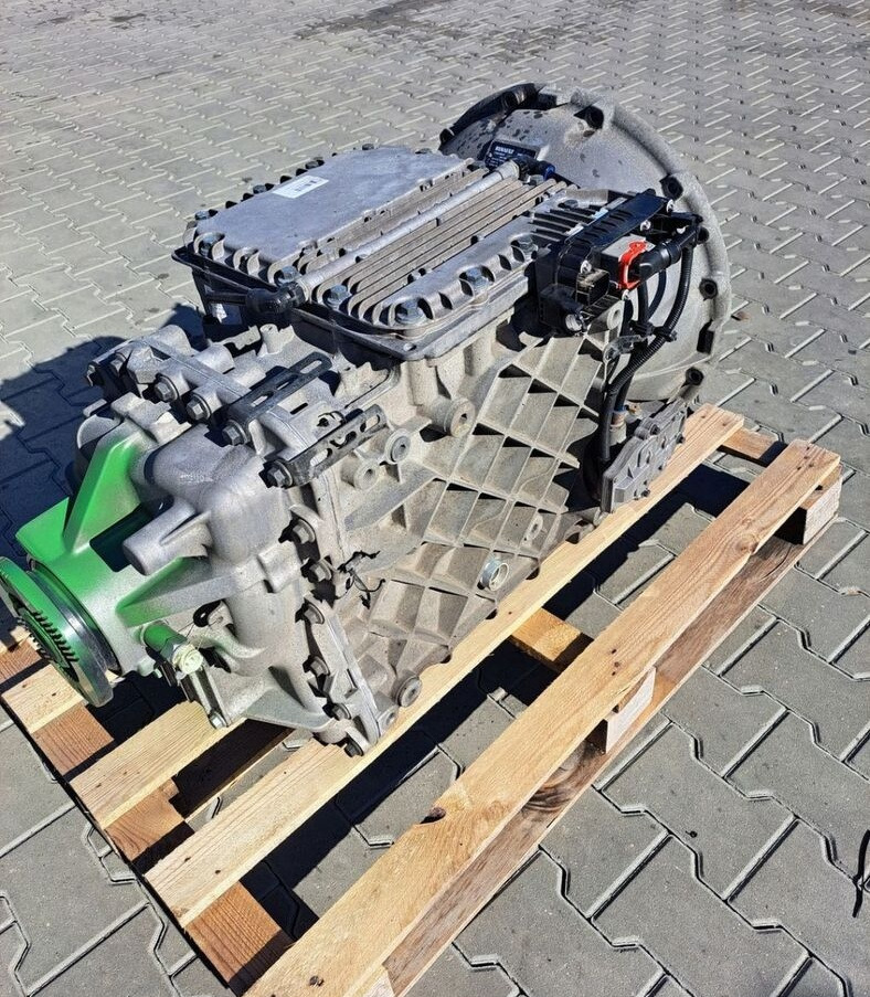 Volvo SKRZYNIA BIEGÓW RENAULT GAMA T ATO2612E VOLVO FH 4 ATO - Caja de cambios para Camión: foto 1 Volvo SKRZYNIA BIEGÓW RENAULT GAMA T ATO2612E VOLVO FH 4 ATO - Caja de cambios para Camión: foto 1
