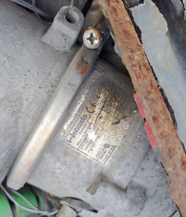 Volvo WEBASTO OGRZEWANIE WODNE POSTOJOWE THERMO 90ST FH FM. THERMO   Volvo - Calefacción/ Ventilación para Camión: foto 2 Volvo WEBASTO OGRZEWANIE WODNE POSTOJOWE THERMO 90ST FH FM. THERMO   Volvo - Calefacción/ Ventilación para Camión: foto 2