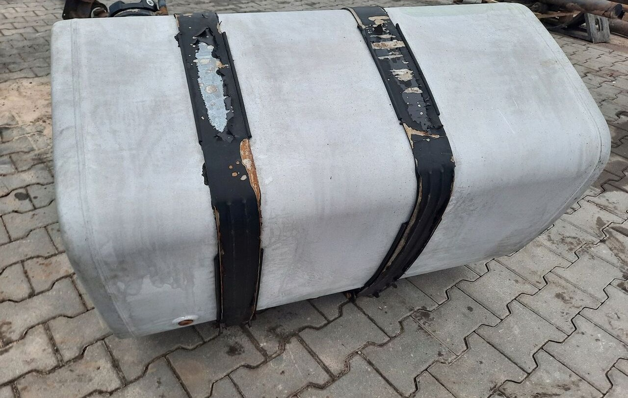 Volvo ZBIORNIK PALIWA RENAULT DXI VOLVO FH FM LOW DECK - Depósito de combustible para Camión: foto 3 Volvo ZBIORNIK PALIWA RENAULT DXI VOLVO FH FM LOW DECK - Depósito de combustible para Camión: foto 3