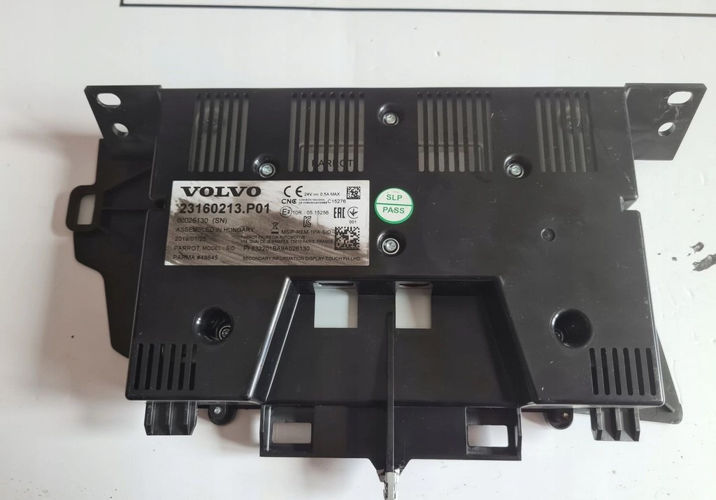 WYŚWIETLACZ PANEL RADIA NAWIGACJI VOLVO FH 4 FH 16 EURO 6 23160213 - P01 - Salpicadero: foto 3 WYŚWIETLACZ PANEL RADIA NAWIGACJI VOLVO FH 4 FH 16 EURO 6 23160213 - P01 - Salpicadero: foto 3