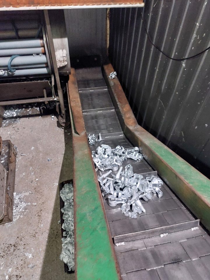 PRODUCER TAIWAN DH-P80 - Máquina herramienta: foto 2 PRODUCER TAIWAN DH-P80 - Máquina herramienta: foto 2