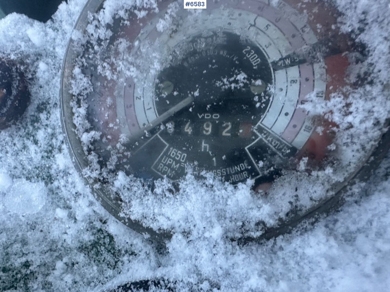 Leasing de 1969 Deutz D5005 tractor w/ front loader. Rep. object. 1969 Deutz D5005 tractor w/ front loader. Rep. object.: foto 12 Leasing de 1969 Deutz D5005 tractor w/ front loader. Rep. object. 1969 Deutz D5005 tractor w/ front loader. Rep. object.: foto 12