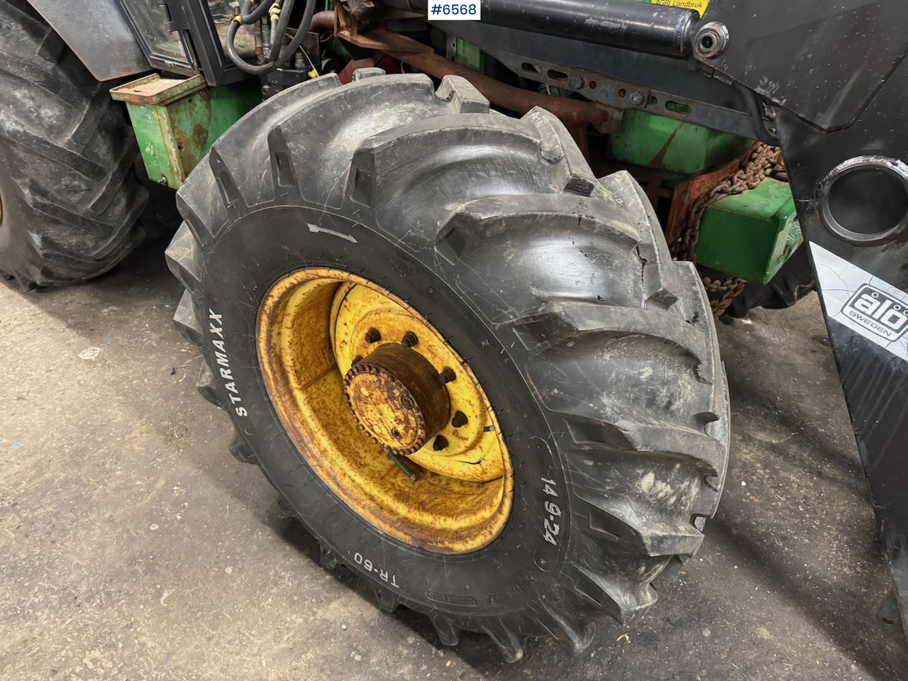 1980 John Deere 2140 w/ front loader. - Tractor: foto 5 1980 John Deere 2140 w/ front loader. - Tractor: foto 5