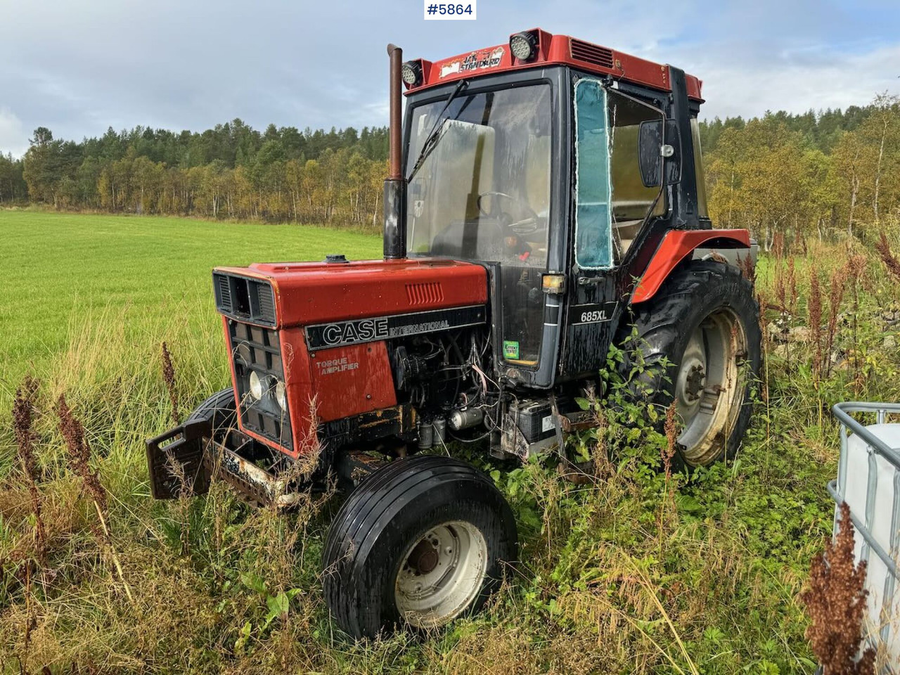 1985 Case 685 XL. Repair object. - Tractor: foto 2 1985 Case 685 XL. Repair object. - Tractor: foto 2