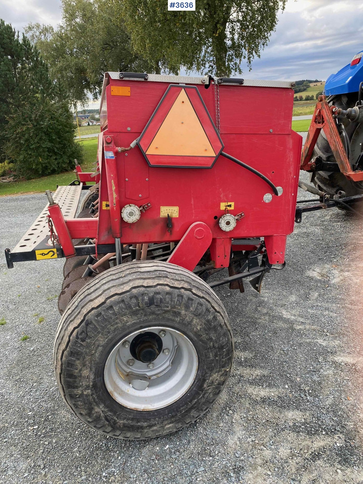 1997 Junkkari Simulta 2500 seed drill - Sembradora: foto 5 1997 Junkkari Simulta 2500 seed drill - Sembradora: foto 5