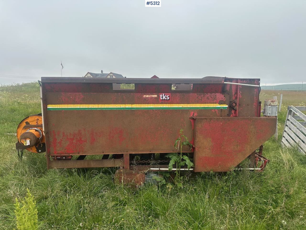 1998 TKS R-150 Silage spreader - Maquinaria de henificación: foto 2 1998 TKS R-150 Silage spreader - Maquinaria de henificación: foto 2
