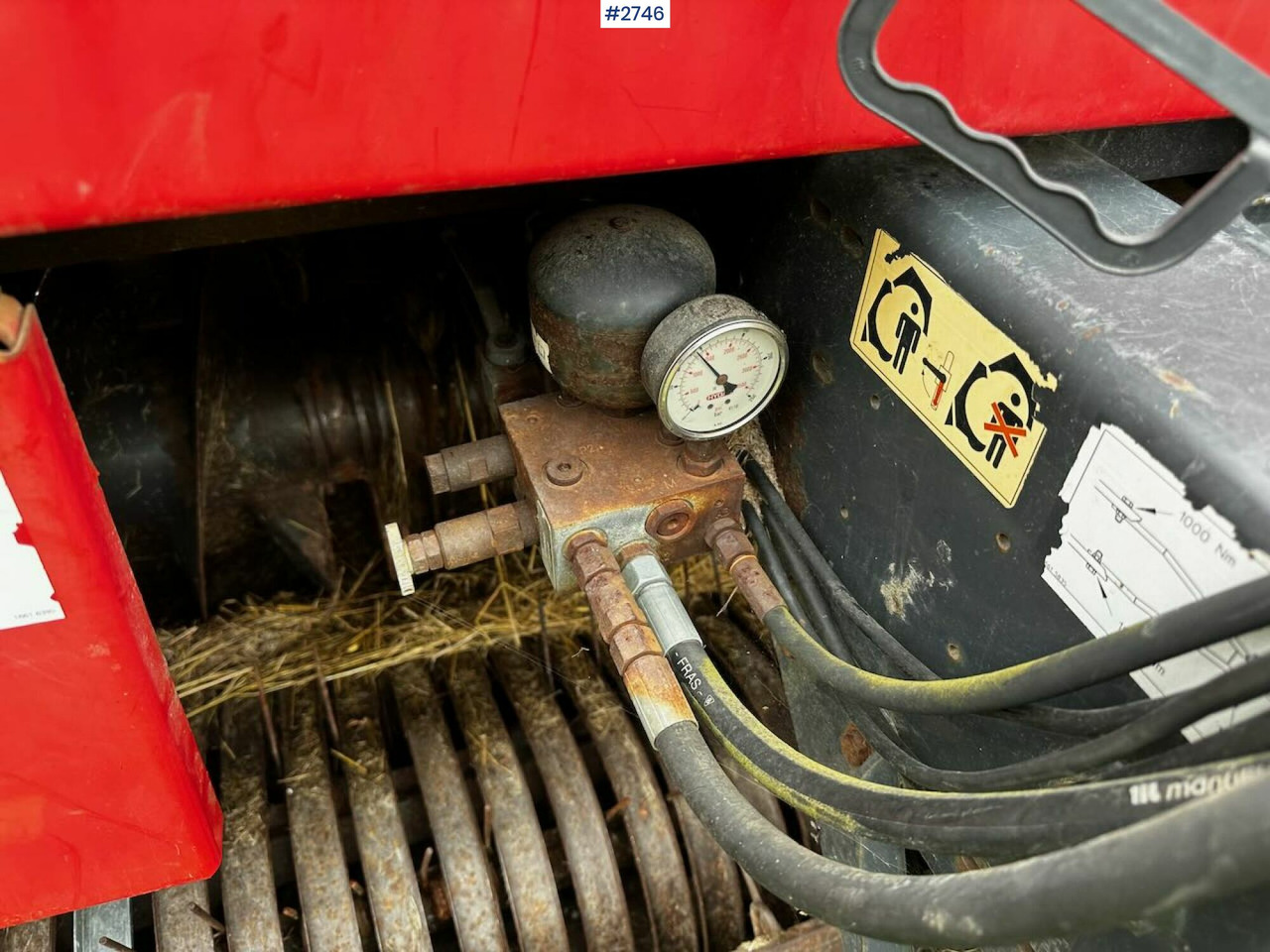 Maquinaria de henificación 2002 Vicon RF135 round baler and Kvernland round baler: foto 13