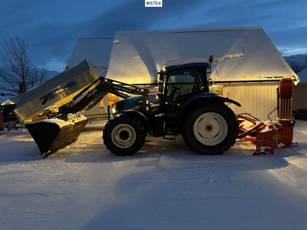 2004 New Holland TS115A 4x4 w/ Front loader, bucket, grading bucket and snow blower. - Tractor: foto 1 2004 New Holland TS115A 4x4 w/ Front loader, bucket, grading bucket and snow blower. - Tractor: foto 1