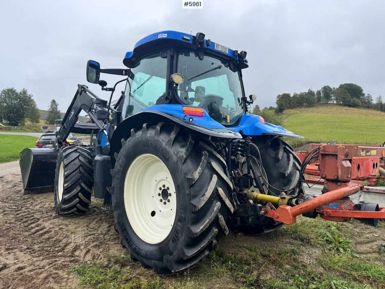 2004 New Holland TS115A with front loader - Tractor: foto 5 2004 New Holland TS115A with front loader - Tractor: foto 5