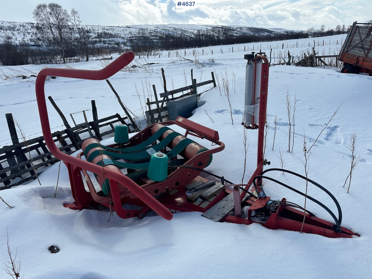 2004 Taarup 7420 Round bale wrapper - Maquinaria de henificación: foto 4 2004 Taarup 7420 Round bale wrapper - Maquinaria de henificación: foto 4