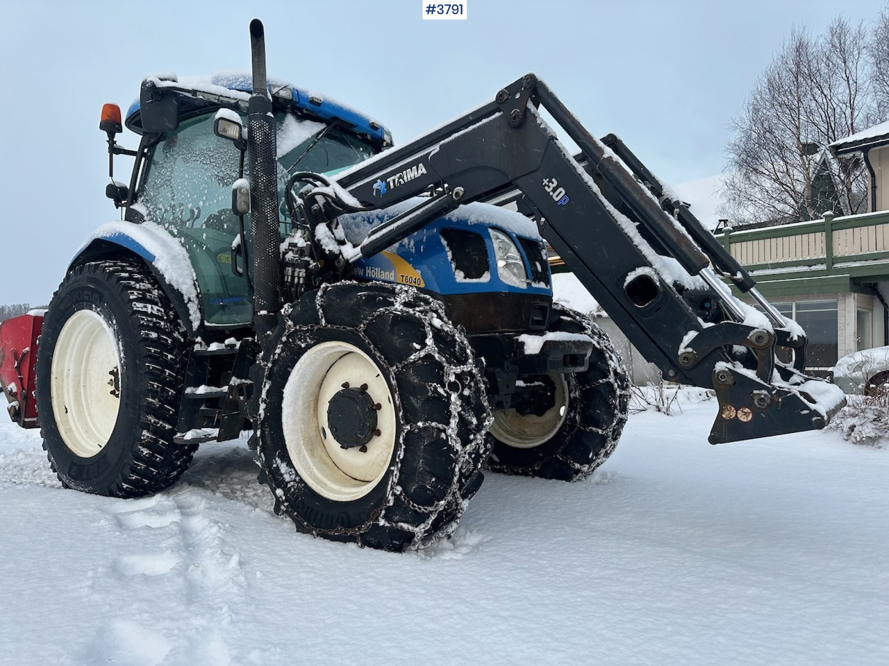 2010 New Holland T6040 4x4 plow rigged tractor w/ Trima +3.0p front loader, brand new chains, snow bucket and Westbjørn snow blower. WATCH VIDEO. - Tractor: foto 2 2010 New Holland T6040 4x4 plow rigged tractor w/ Trima +3.0p front loader, brand new chains, snow bucket and Westbjørn snow blower. WATCH VIDEO. - Tractor: foto 2