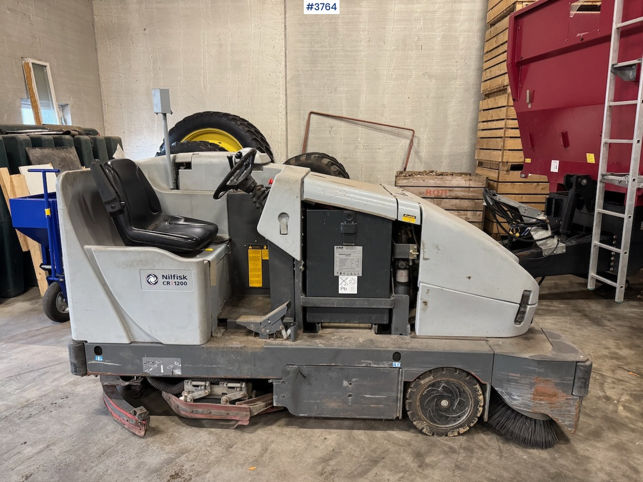 2012 Nilfisk CR 1200 broom and sweeper - Barredora industrial: foto 3 2012 Nilfisk CR 1200 broom and sweeper - Barredora industrial: foto 3