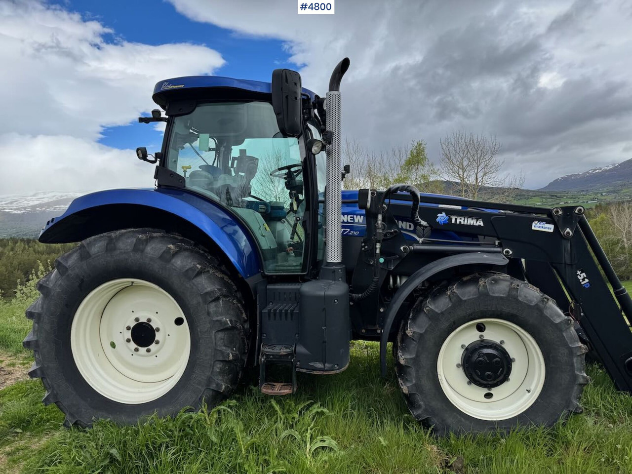 2013 New Holland T7.210 AC Blue Power m/ Frontlaster - Tractor: foto 2 2013 New Holland T7.210 AC Blue Power m/ Frontlaster - Tractor: foto 2
