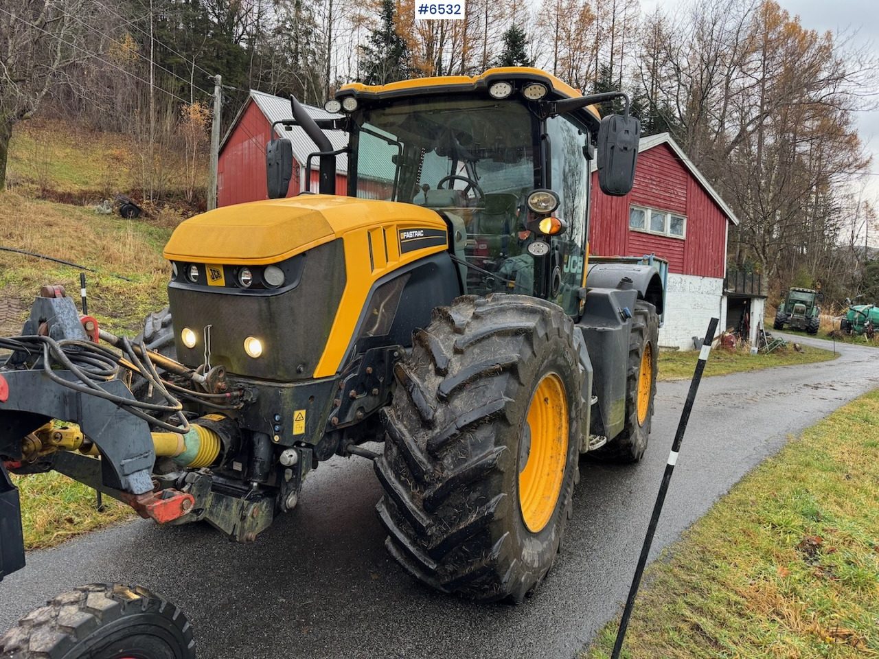 2015 JCB Fastrack 4220 w/ front hydraulics, front PTO and plow plate. Low hours! - Tractor: foto 2 2015 JCB Fastrack 4220 w/ front hydraulics, front PTO and plow plate. Low hours! - Tractor: foto 2