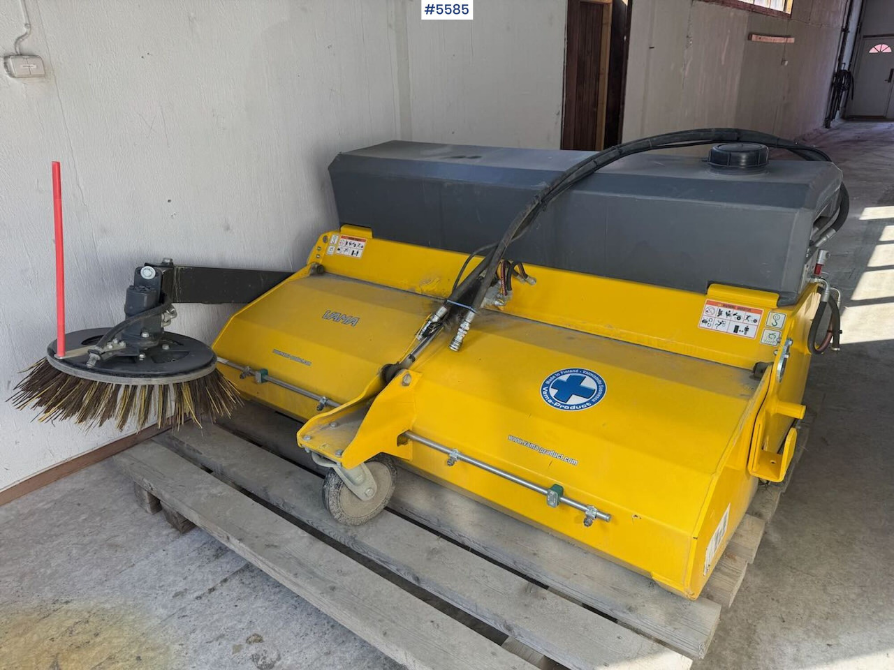 2019 Vama EHK A 2000 sweeper with collector - Barredora cucharón: foto 1 2019 Vama EHK A 2000 sweeper with collector - Barredora cucharón: foto 1