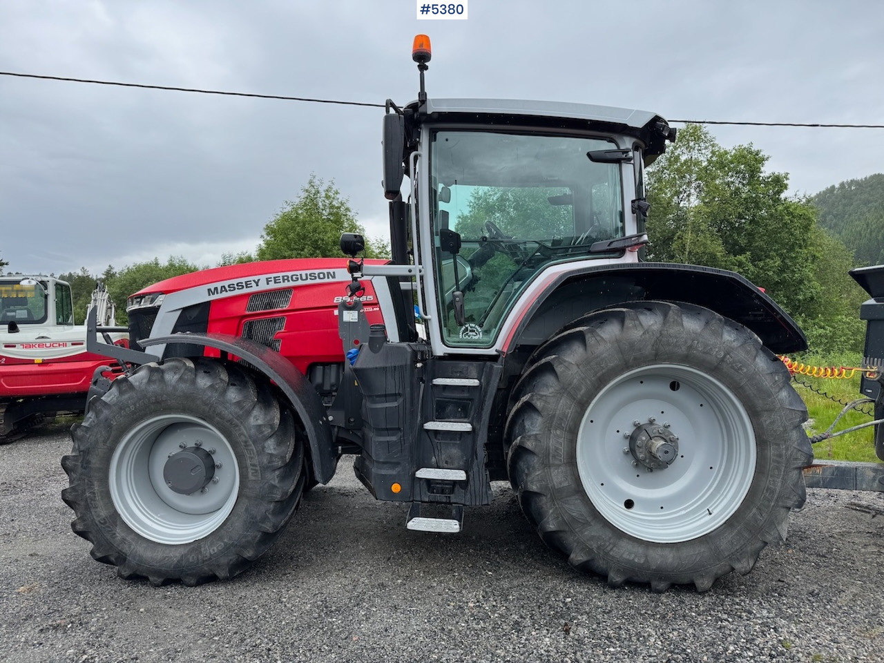 2021 Massey Ferguson 8S.265 w/ front hydraulics and front PTO. - Tractor: foto 1 2021 Massey Ferguson 8S.265 w/ front hydraulics and front PTO. - Tractor: foto 1