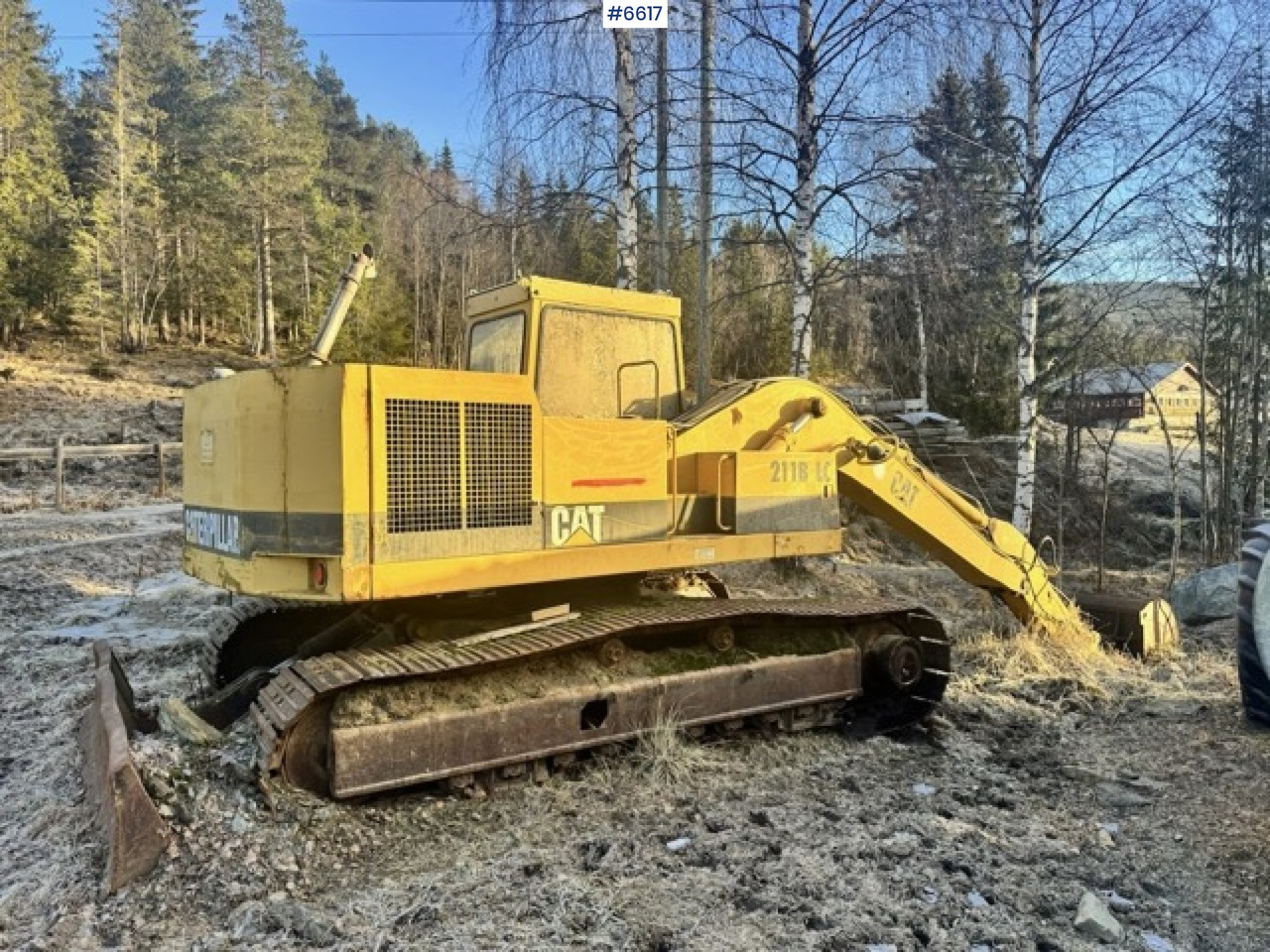 Approx. 1993 Caterpillar 211BLC tracked excavator with bucket. - Excavadora: foto 1 Approx. 1993 Caterpillar 211BLC tracked excavator with bucket. - Excavadora: foto 1