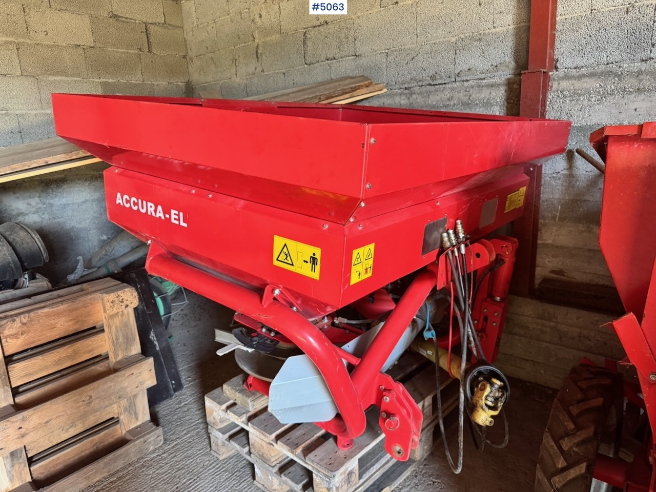 Esparcidor de fertilizantes Kverneland Accord Fertilizer spreader: foto 6 Esparcidor de fertilizantes Kverneland Accord Fertilizer spreader: foto 6