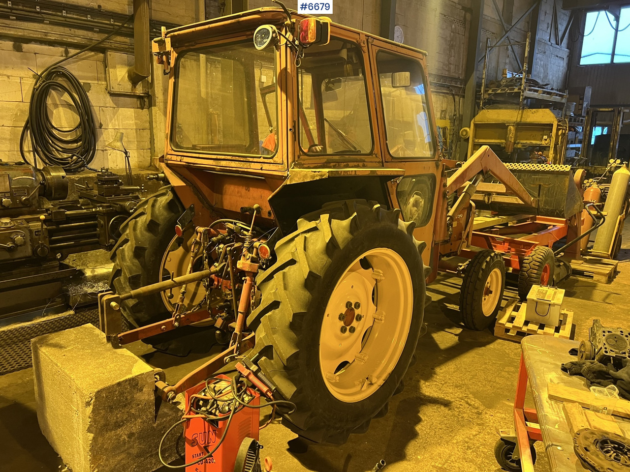 Volvo T430K traktor m/ frontlaster og skuffe - Tractor: foto 3 Volvo T430K traktor m/ frontlaster og skuffe - Tractor: foto 3