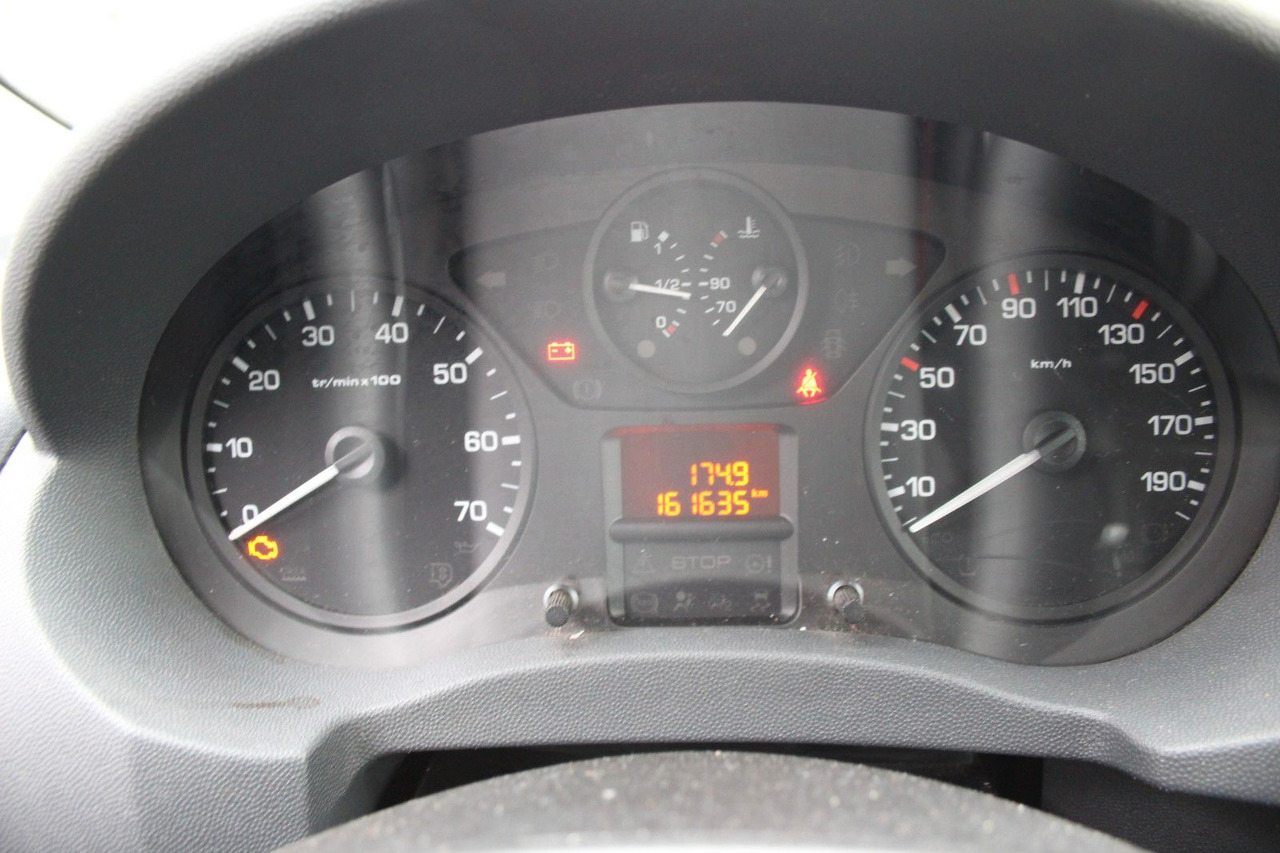 Furgoneta pequeña, Furgoneta combi Fiat Scudo Multicab L2H1 130 Multijet 5Sitze Klima: foto 7 Furgoneta pequeña, Furgoneta combi Fiat Scudo Multicab L2H1 130 Multijet 5Sitze Klima: foto 7