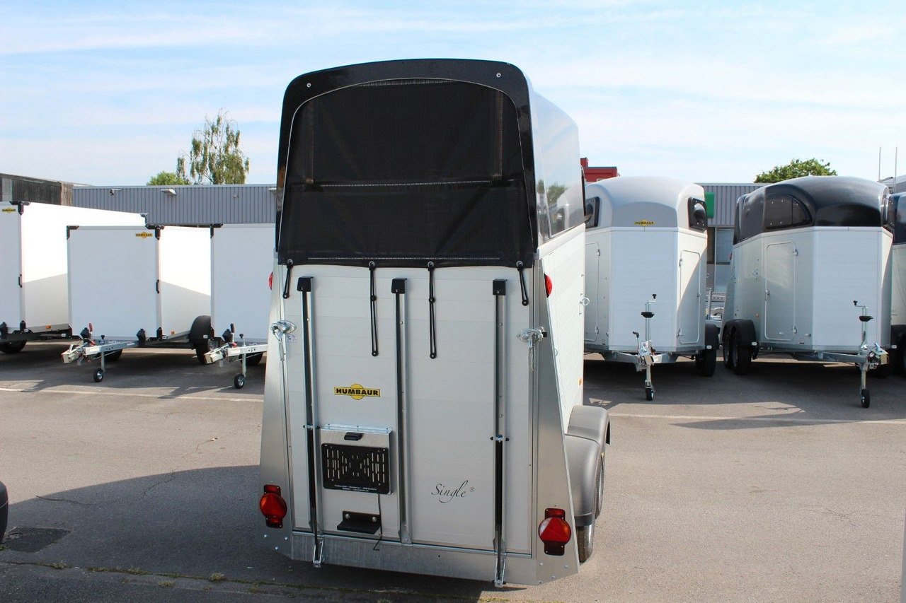 Humbaur Single Alu 1600 Pferdeanhänger Sattelkammer - Remolque transporte de ganado: foto 5 Humbaur Single Alu 1600 Pferdeanhänger Sattelkammer - Remolque transporte de ganado: foto 5