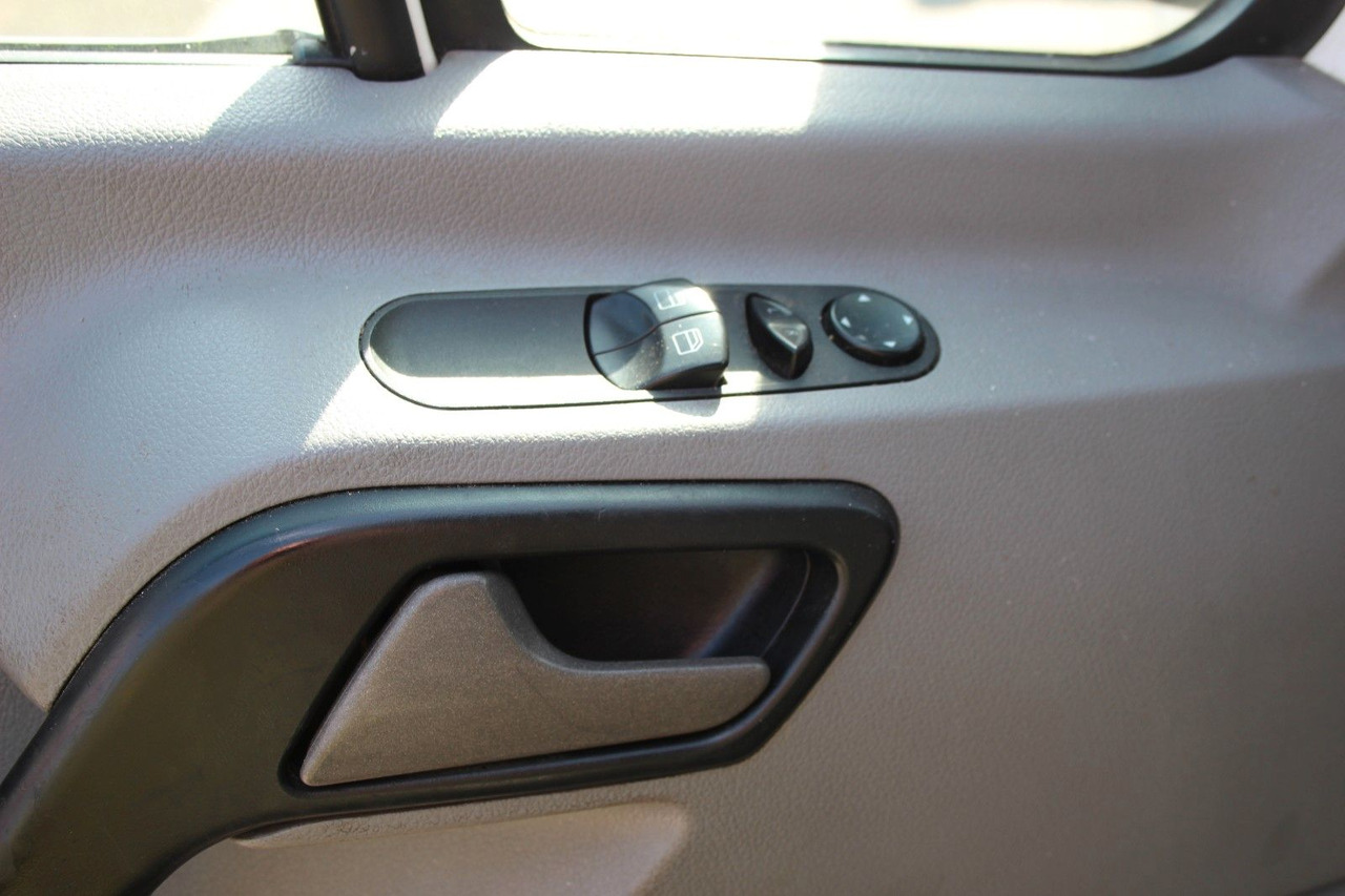 Volkswagen Crafter KÜHLUNG 35 L2H2 - Furgoneta de pasajeros: foto 5 Volkswagen Crafter KÜHLUNG 35 L2H2 - Furgoneta de pasajeros: foto 5