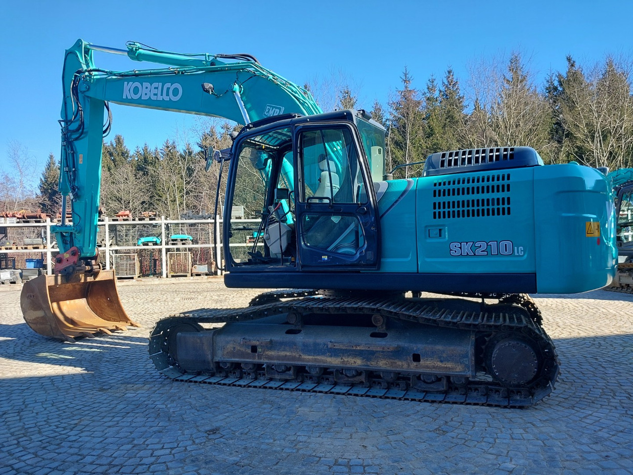 Kobelco SK210LC-10 - Excavadora de cadenas: foto 2 Kobelco SK210LC-10 - Excavadora de cadenas: foto 2