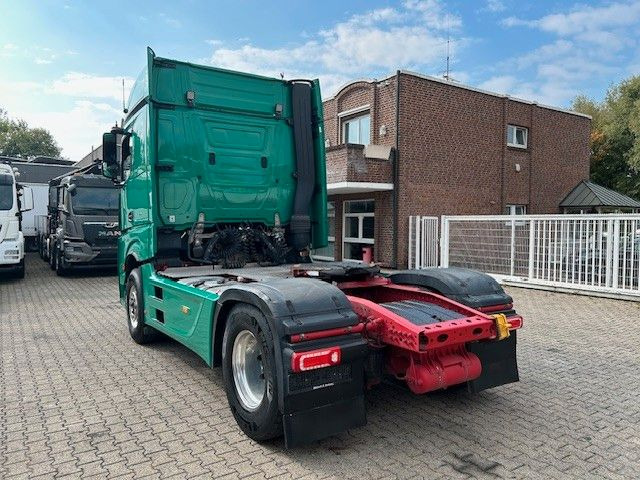 Mercedes-Benz 1851 Actros SZM mit Kipper-Pumpe 4x2 - Cabeza tractora: foto 4 Mercedes-Benz 1851 Actros SZM mit Kipper-Pumpe 4x2 - Cabeza tractora: foto 4