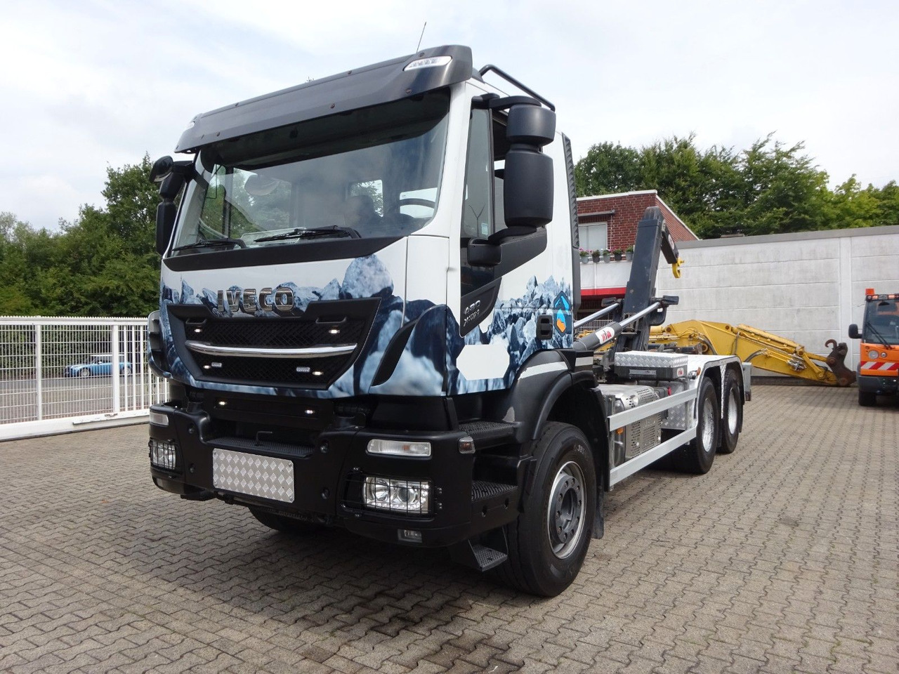 Iveco 480 Stralis X-WAY Abroller 6x4 - Camión multibasculante: foto 1 Iveco 480 Stralis X-WAY Abroller 6x4 - Camión multibasculante: foto 1