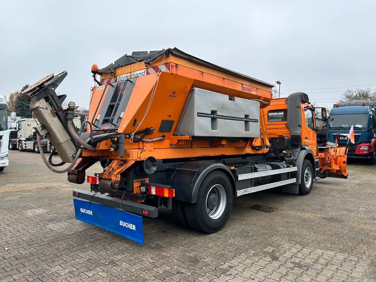 Camión multibasculante Mercedes-Benz 1824 Axor Abroller mit Schneeschild und Streuer: foto 12