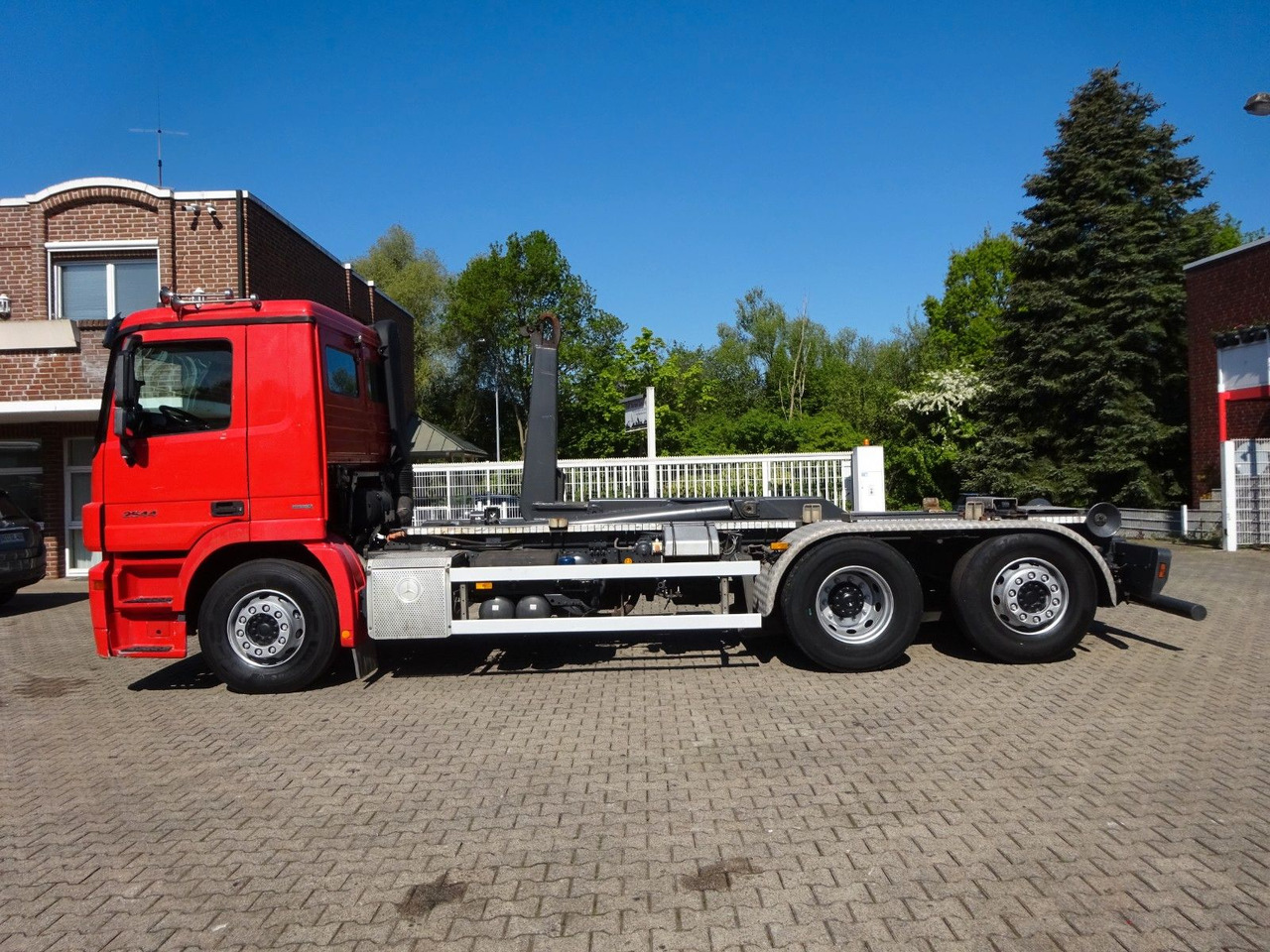 Mercedes-Benz 2544 Actros GERGEN Abroller + Lift-Lenkachse - Camión multibasculante: foto 5 Mercedes-Benz 2544 Actros GERGEN Abroller + Lift-Lenkachse - Camión multibasculante: foto 5