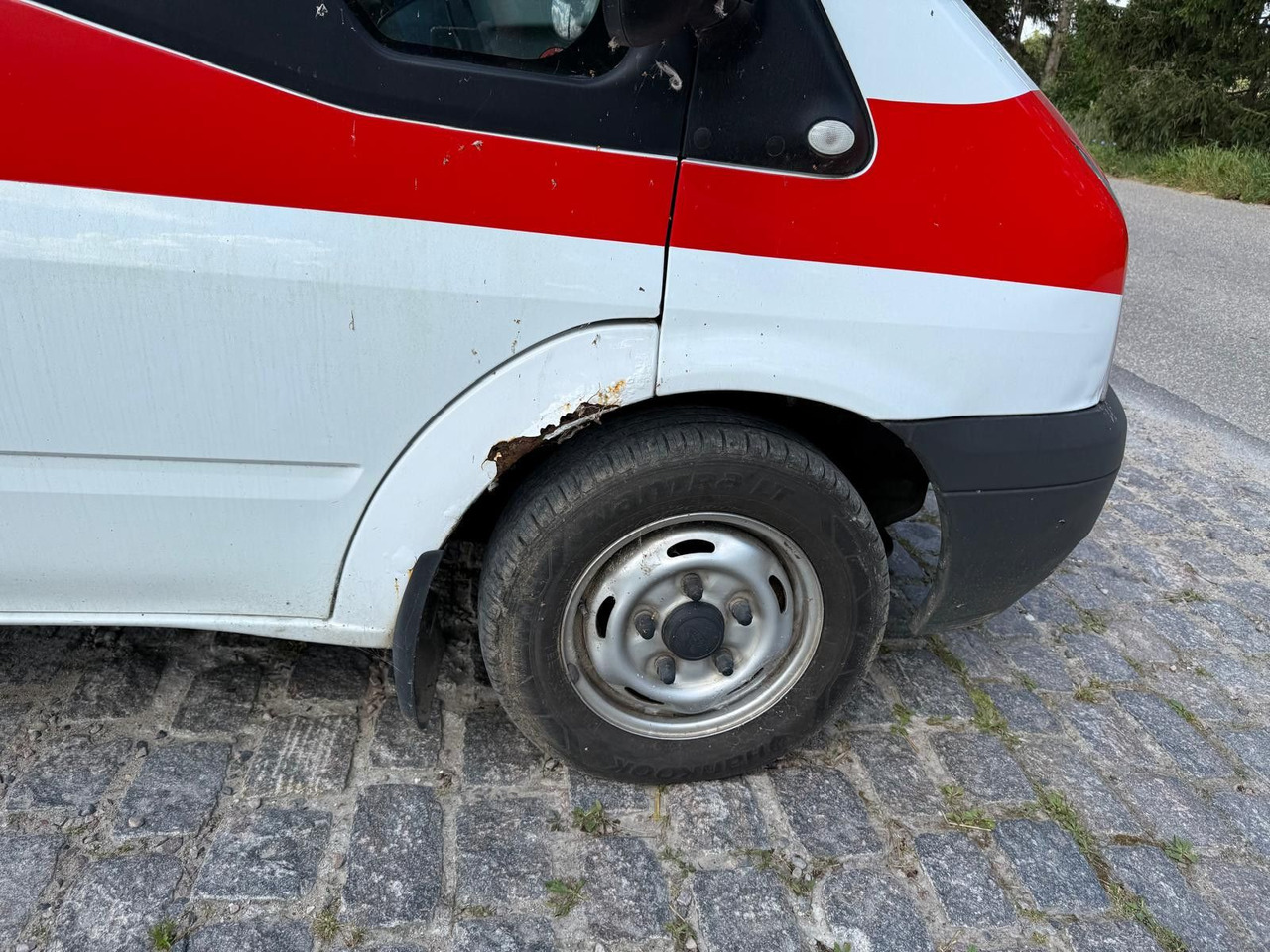 Ford Transit Kombi FT 300 K - Furgoneta de pasajeros: foto 5 Ford Transit Kombi FT 300 K - Furgoneta de pasajeros: foto 5