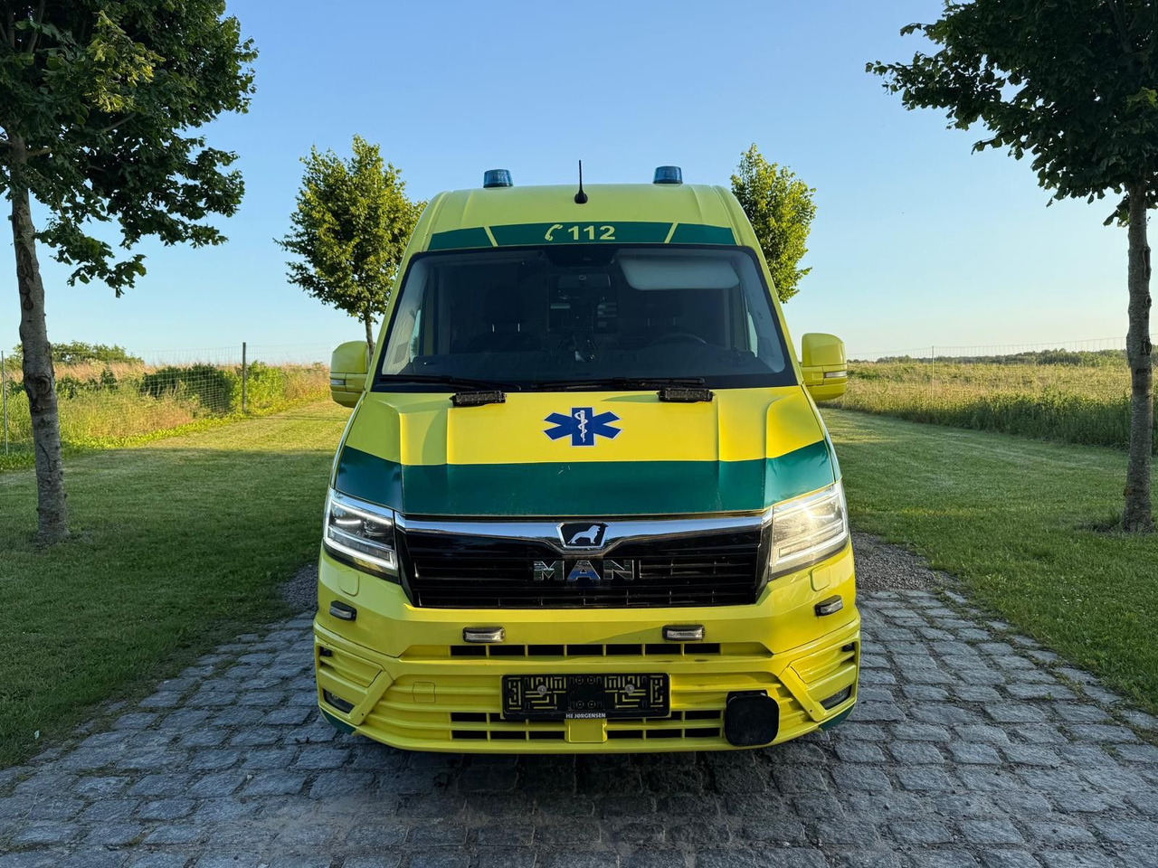 MAN TGE 4.180 Ambulance * 29 800 € netto *RESERVED - Ambulancia: foto 3 MAN TGE 4.180 Ambulance * 29 800 € netto *RESERVED - Ambulancia: foto 3