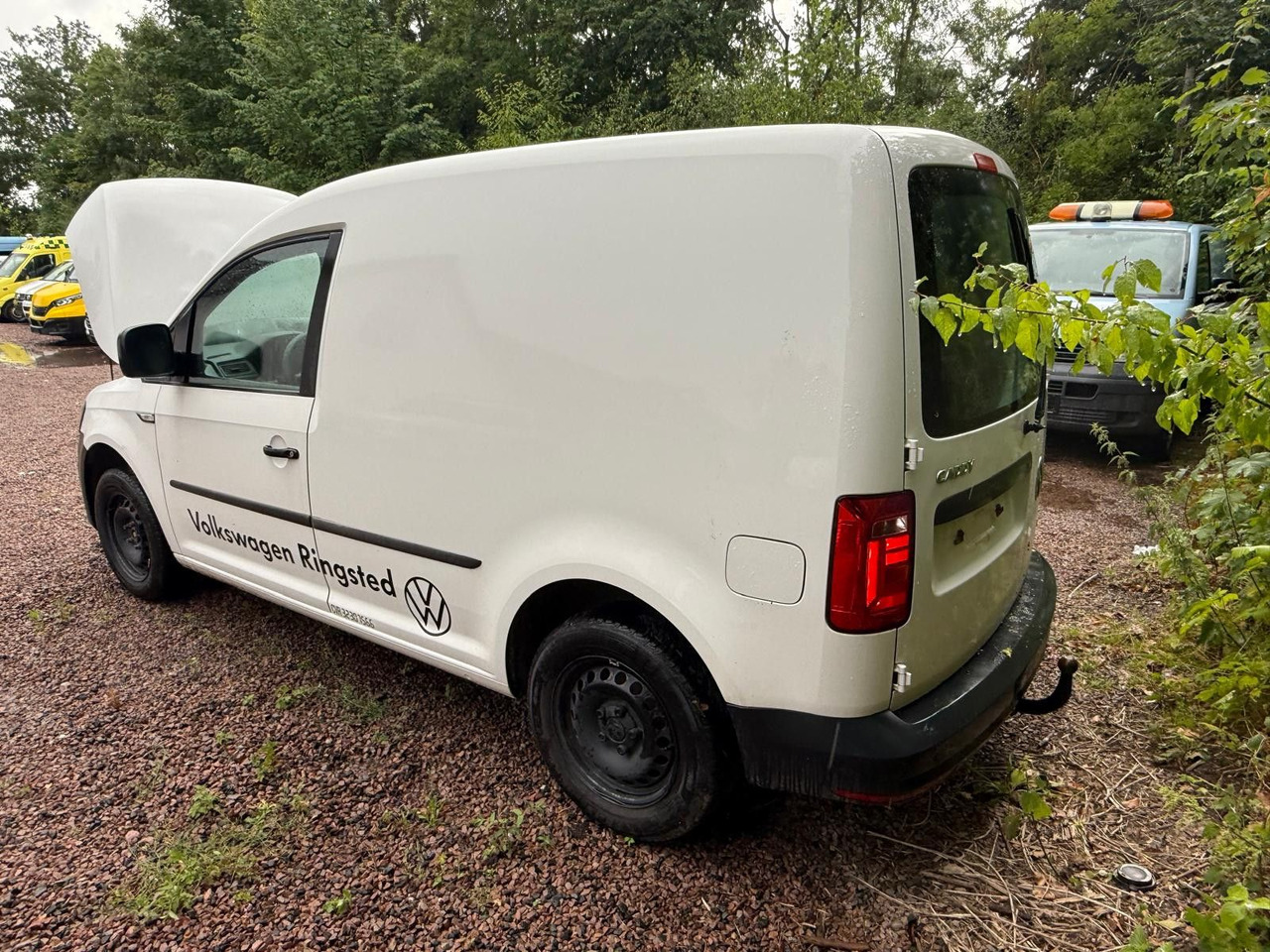 Volkswagen Caddy 2.0 TDI *A/C *ENGINE DEFECT - Furgoneta pequeña: foto 5 Volkswagen Caddy 2.0 TDI *A/C *ENGINE DEFECT - Furgoneta pequeña: foto 5