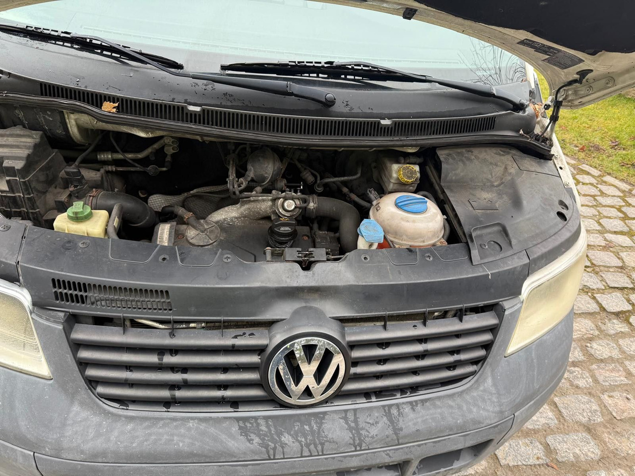 Furgoneta de pasajeros Volkswagen T5 Transporter 1.9 TDI *9 Sitze *RESERVED RO: foto 22 Furgoneta de pasajeros Volkswagen T5 Transporter 1.9 TDI *9 Sitze *RESERVED RO: foto 22