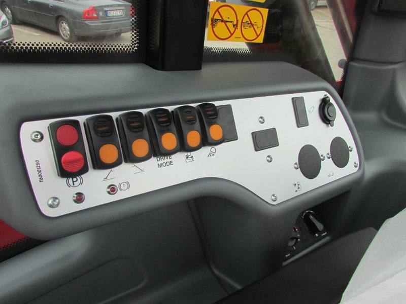 Leasing de Faresin 14.42 Classic 55 Teleskoplader 59.000 € Faresin 14.42 Classic 55 Teleskoplader 59.000 €: foto 9