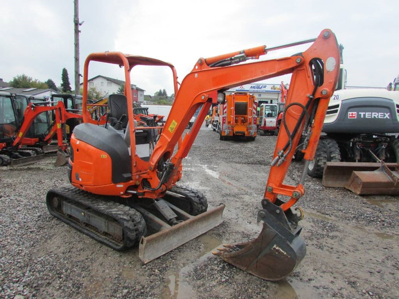 Kubota U 27-4 Canopy Minibagger 18.000 EUR - Miniexcavadora: foto 3 Kubota U 27-4 Canopy Minibagger 18.000 EUR - Miniexcavadora: foto 3